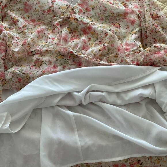 LUCKY BRAND LIGHT LINED FLORAL LONG SLEEVE CHIFFON DRESS WITH RUFFLES SIZE L - Picture 8 of 8